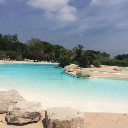 アパート Golfe De Saint Tropez ガッサン